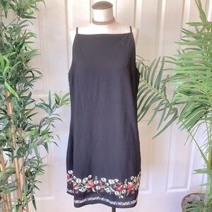 Bisou Bisou 12 Black Floral Embroidered Sleeveless Midi Shift dress